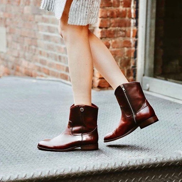 Frye Melissa Button Short Leather Ankle Booties